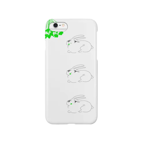 草を食べるウサギ Smartphone Case