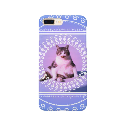 どっしりと構えたネコちゃん Smartphone Case