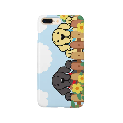 柵から覗くラブラドール Smartphone Case