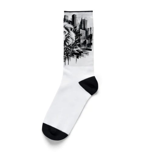 Urban Jungle Majesty Socks