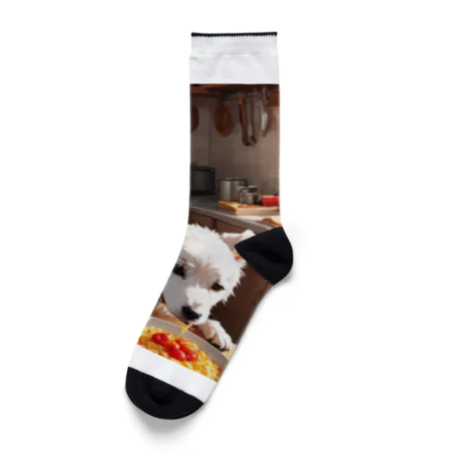 やべ、つまみ食いがバレた！ Socks