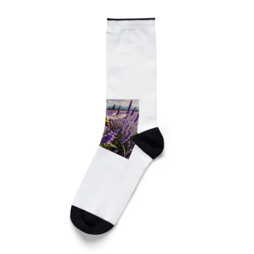 ラベンダーの花の中で忙しく働くミツバチ Socks