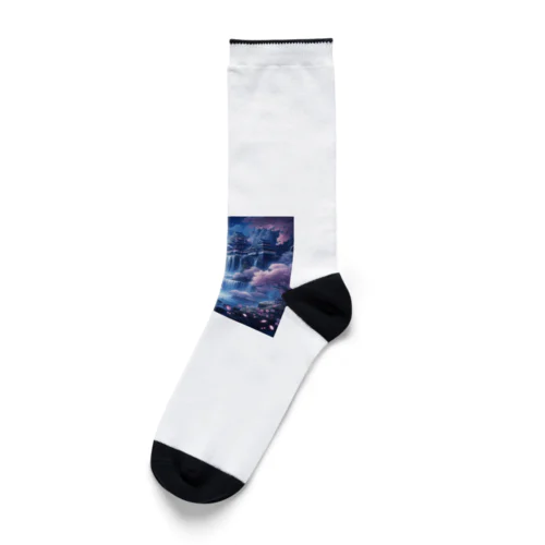 広大な滝 夜桜 Socks