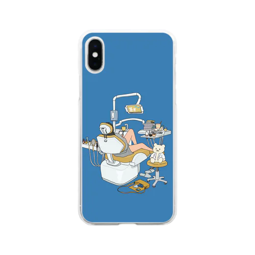 歯医者さんでくつろぐひと Soft Clear Smartphone Case