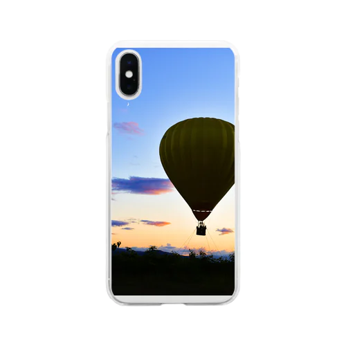 ニセコの夕空と気球 Soft Clear Smartphone Case