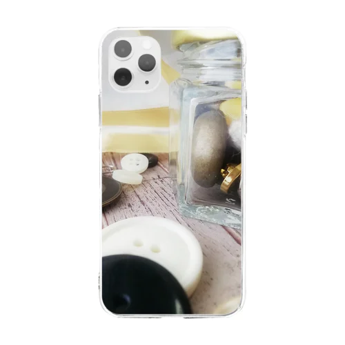 ボタンとガラス瓶とリボン Soft Clear Smartphone Case