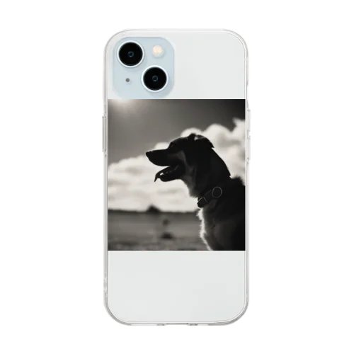 おしゃれで魅力的なノスタルジックな犬の画像です。 Soft Clear Smartphone Case