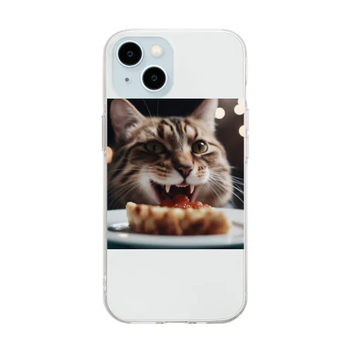 ごはんを食べている猫 Soft Clear Smartphone Case