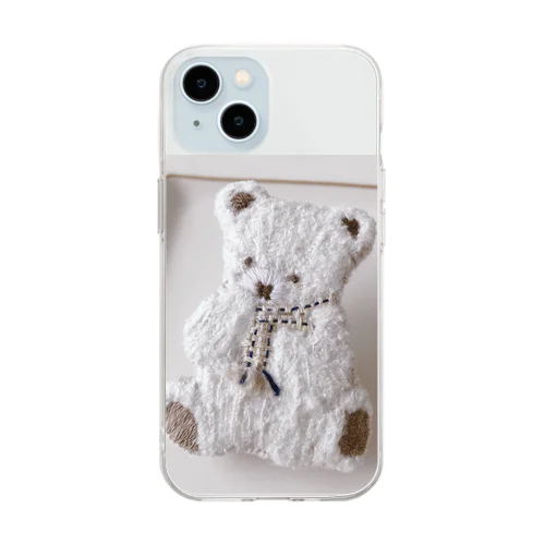 マフラーをする冬のくまさん Soft Clear Smartphone Case