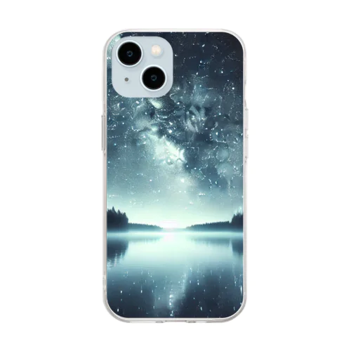 静かな湖に輝く星々が織りなす幻想的な光景 Soft Clear Smartphone Case