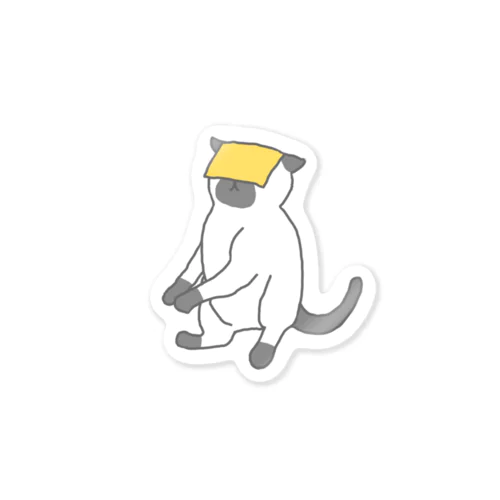 顔にチーズをのせられて後ずさりする猫 Sticker
