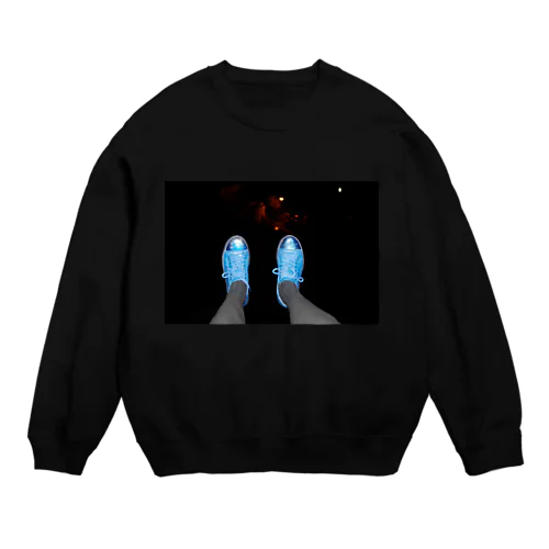 ドクターマーチン 履いてます。 Crew Neck Sweatshirt