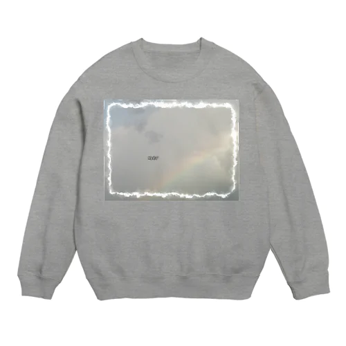 虹と小さくなったHW&F Crew Neck Sweatshirt