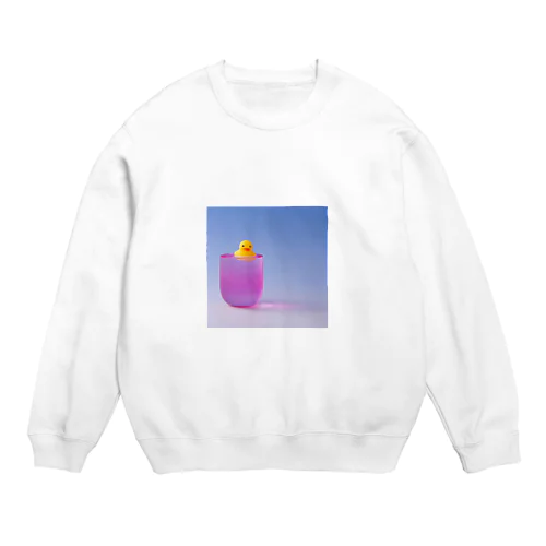 こちらを見つめるアヒル Crew Neck Sweatshirt