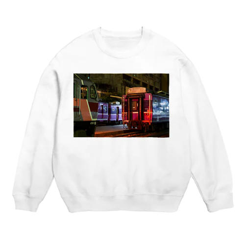 ブルートレインが輝くファランポーン駅の夜 Crew Neck Sweatshirt