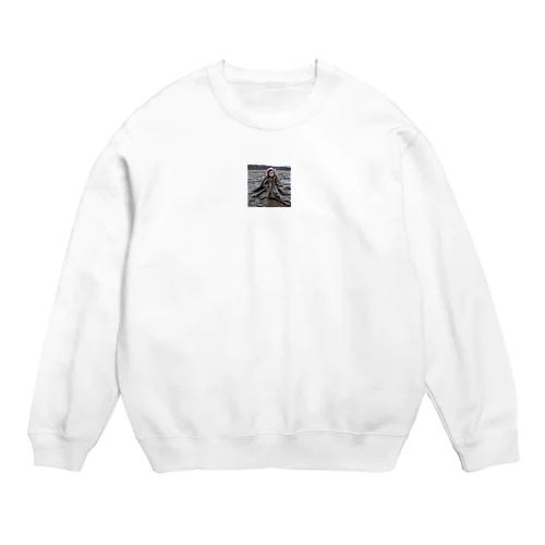 泥遊びをする子ども Crew Neck Sweatshirt