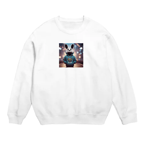 パーカーを着ているパンダ Crew Neck Sweatshirt