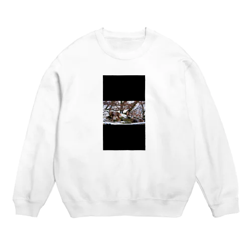 自然の中のシカ Crew Neck Sweatshirt