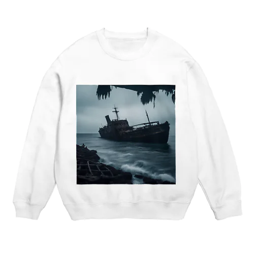 暗黒の海に浮かぶ腐敗した船の墓場 Crew Neck Sweatshirt