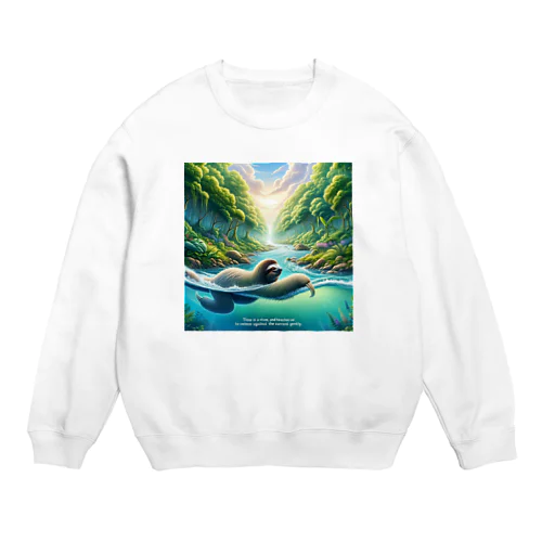 時間の流れを象徴する川の中でゆったりと泳ぐ、ナマケモノの姿🌿 Crew Neck Sweatshirt