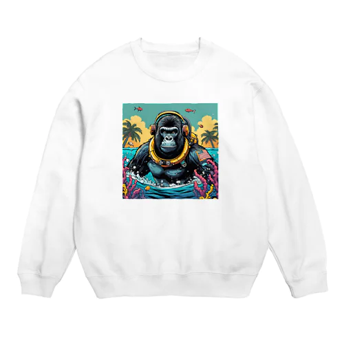 スキューバダイビングをするゴリラ Crew Neck Sweatshirt