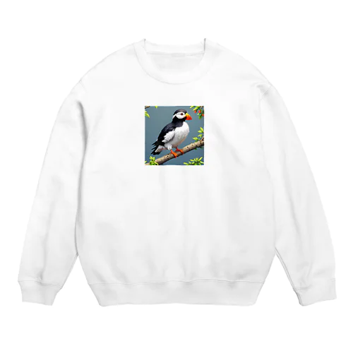 枝に止まるツノメドリ Crew Neck Sweatshirt