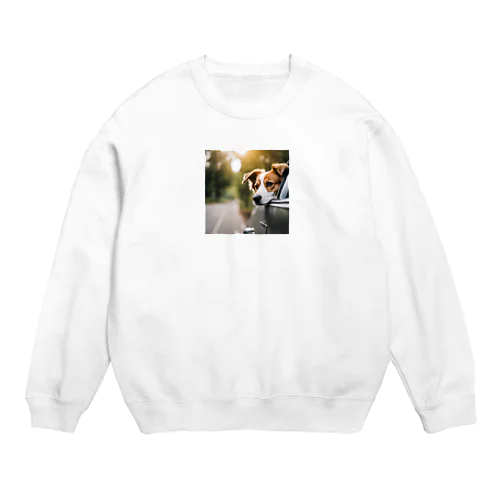 車に乗っている犬の顔 Crew Neck Sweatshirt