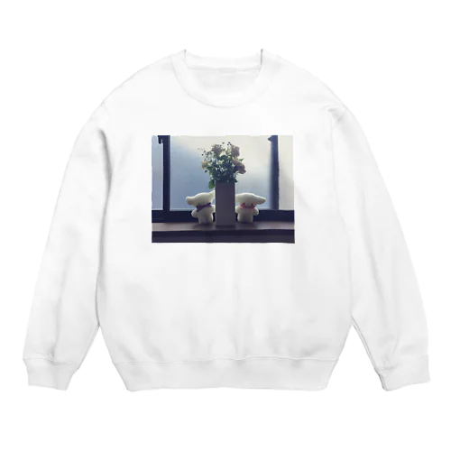 果たして春か夏か Crew Neck Sweatshirt