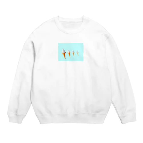 空で分身しちゃってるソフトクリーム Crew Neck Sweatshirt