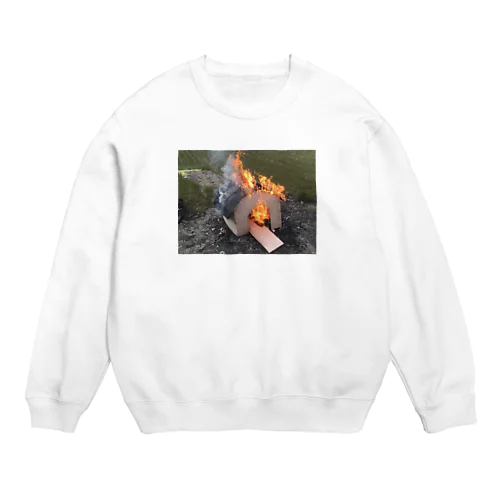 燃えた犬小屋 Crew Neck Sweatshirt