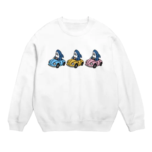 カラフルな車に乗るサメ Crew Neck Sweatshirt