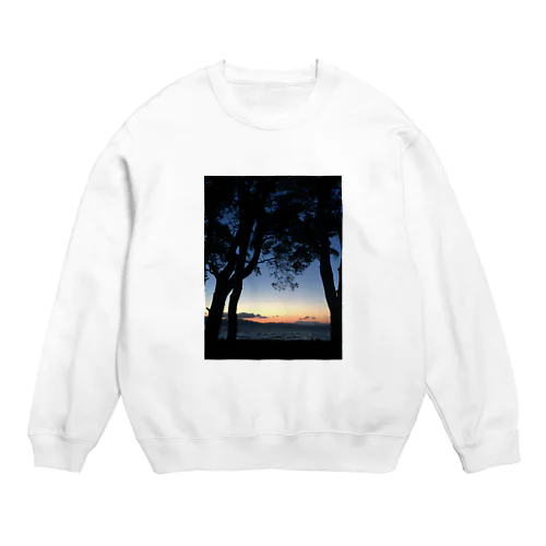 湖での早朝 Crew Neck Sweatshirt