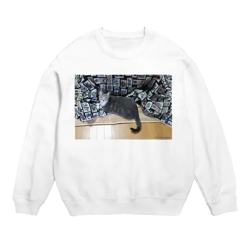 炬燵を出したら大喜び Crew Neck Sweatshirt