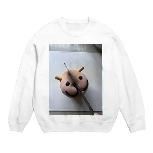 切られる寸前のパンon the まな板 Crew Neck Sweatshirt