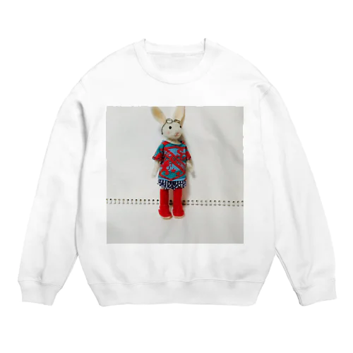 赤いブーツを履いたうさぎ Crew Neck Sweatshirt