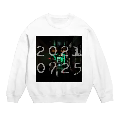 ヒューマン3 Crew Neck Sweatshirt