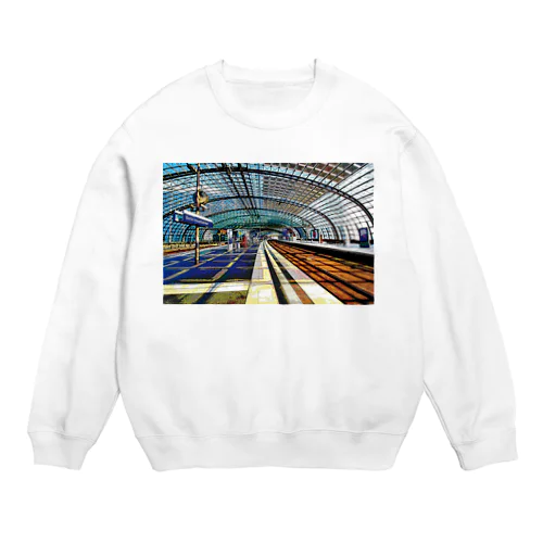 ドイツ ベルリン中央駅のホーム Crew Neck Sweatshirt