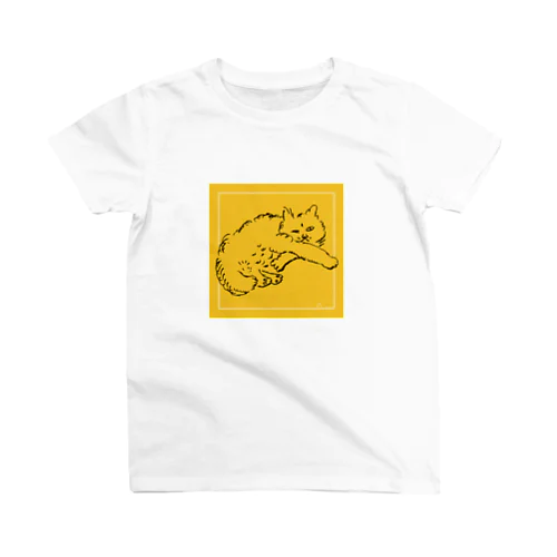 手をクロスする猫ちゃん Regular Fit T-Shirt