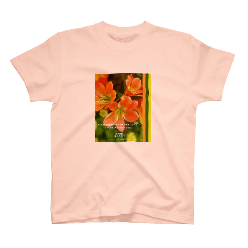 お花・Your presence brings joy to those around you. スタンダードTシャツ