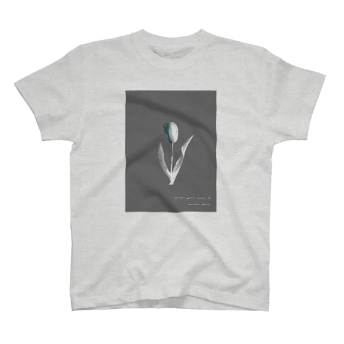 Sea ​​Blue , Charcoal , Art TULIP . スタンダードTシャツ