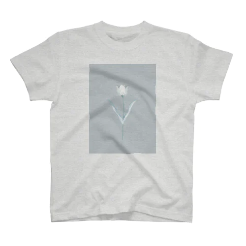 💐 Snow Tulip . Regular Fit T-Shirt