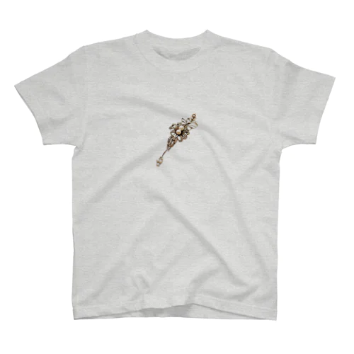 pearl clip, unique, new design, special Regular Fit T-Shirt