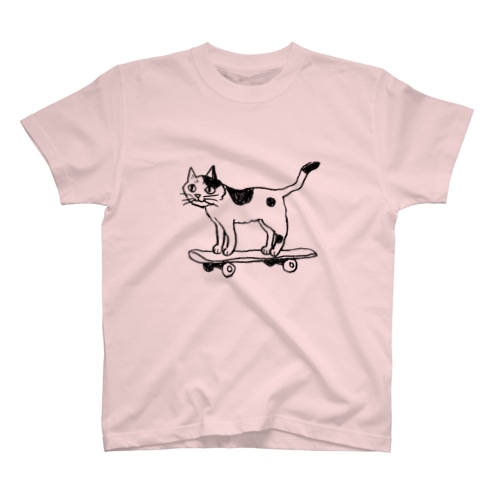 スケボーねこ（ねこかもいぬかも） Regular Fit T-Shirt