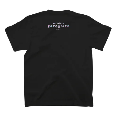 ロゴ:背面 Regular Fit T-Shirt