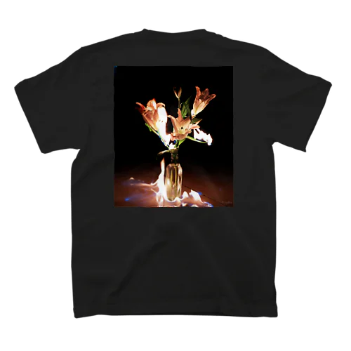 花、燃ゆる百合 スタンダードTシャツ