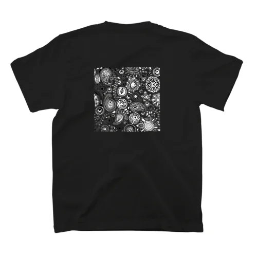 ペイズリー柄　ブラック Regular Fit T-Shirt