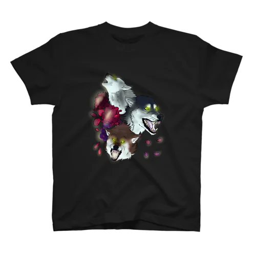 moon flower wolves Regular Fit T-Shirt