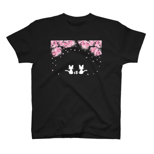 桜と白ねこ親子 スタンダードTシャツ