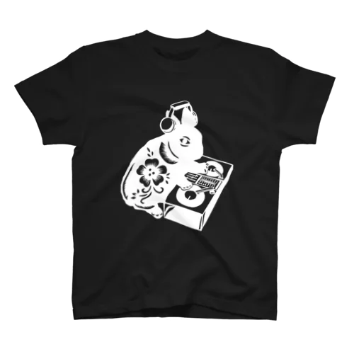 DJ 小梅（DJ シャオメイ、うさぎDJ) Regular Fit T-Shirt