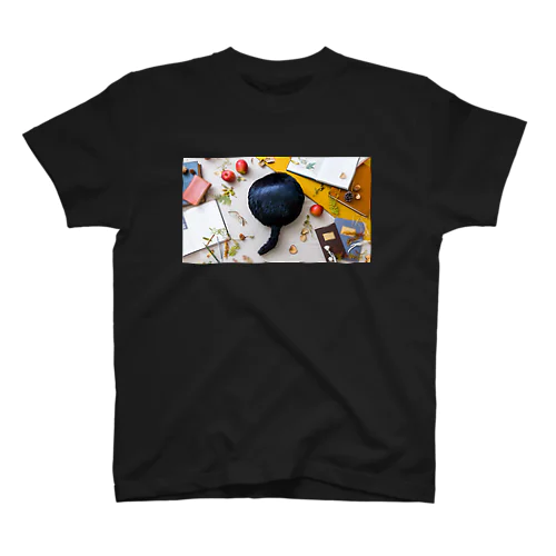 Qoobo SILKY BLACK Regular Fit T-Shirt